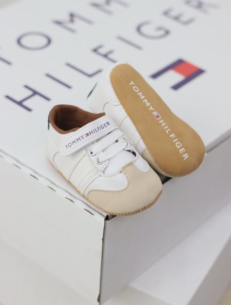 حذاء  بيبي Tommy HILFIGER
