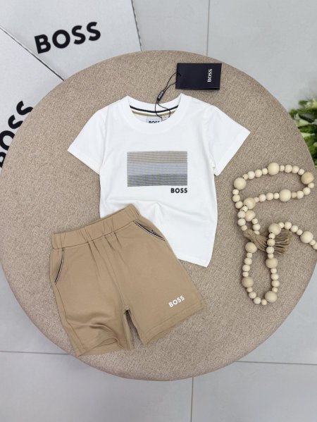 ابيض مع بيج