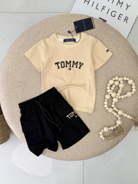 بدلة ولادي tommy hilfiger 6803