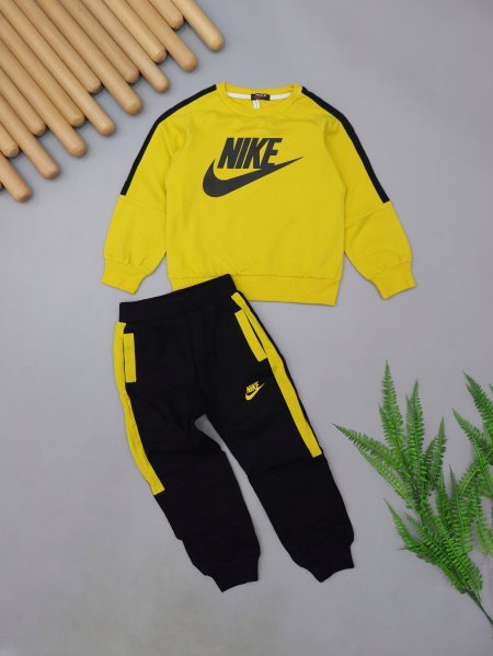 بدلة NIKE خريفي