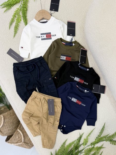 طقم بيبي TOMMY HILFIGER