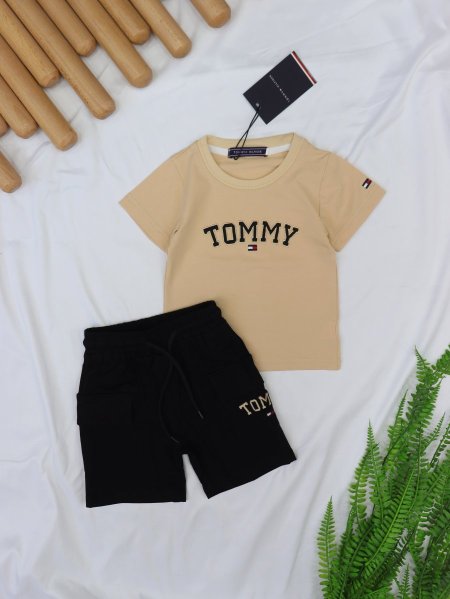 بدلة ولادي tommy hilfiger 6803
