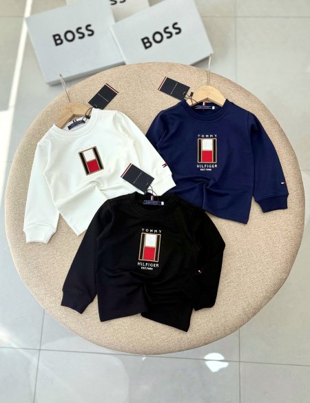 بلوزة خريفي ولادي tommy hilfiger