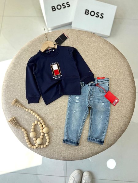 طقم خريفي ولادي tommy hilfiger