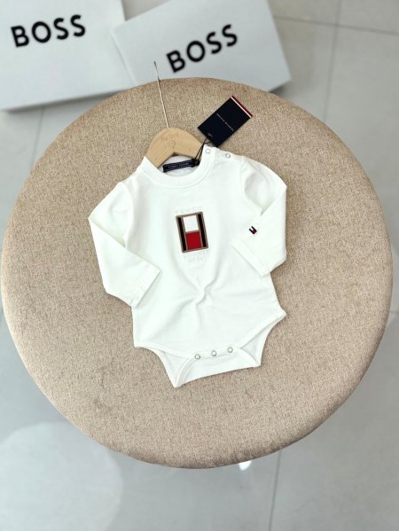 بلوزة بيبي خريفي tommy hilfiger