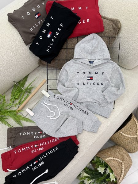 بدلة خريفي TOMMY HILFIGER 1152