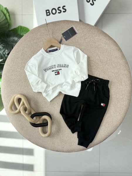 بدلة خريفي tommy hilfiger 6737