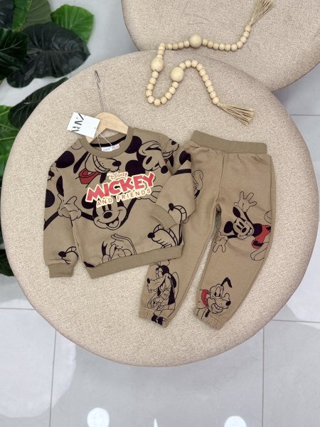 بدلة Zara شتوي مبطن Mickey