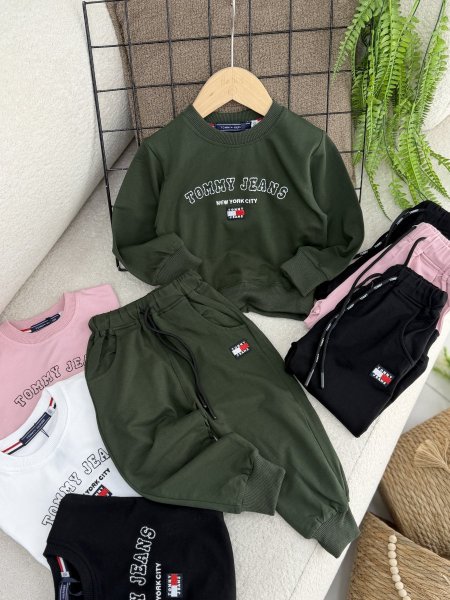 بدلة ربيعي tommy hilfiger 6737