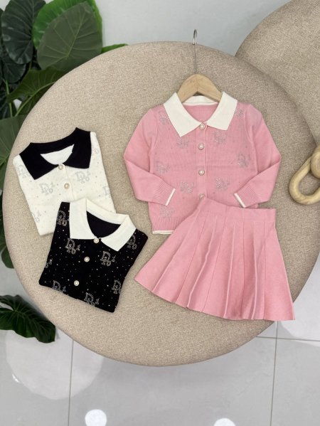 طقم بناتي صوف DIOR