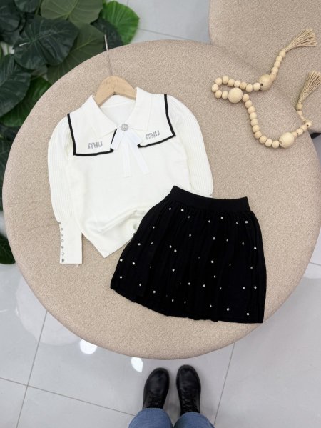 طقم صوف بناتي miu miu