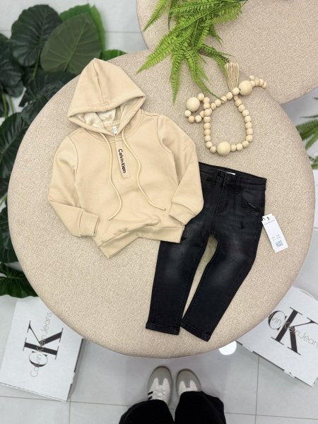 طقم Calvin klein ولادي