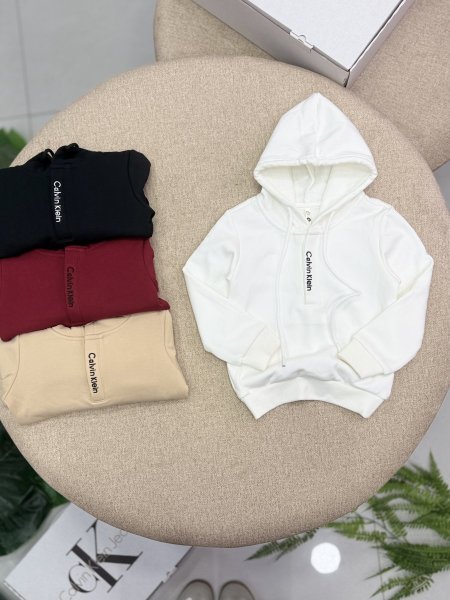 بلوزة CALVIN KLEIN مبطن فرو