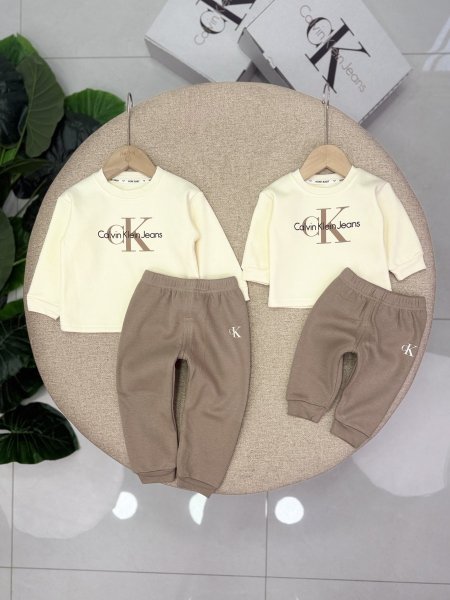 بدلة شتوي مبطن Calvin Klein