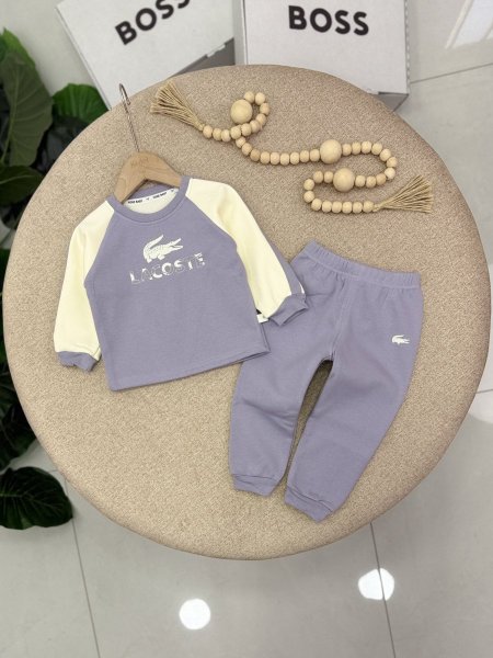 ازرق مع بيج