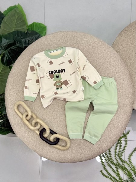 بجامة مبطن فرو